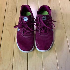 Reposh, men’s maroon Nike free run 2018. Size 11.5. Fits like 11